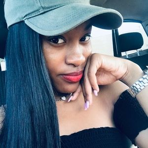 Meet your Posher, Tajanaya